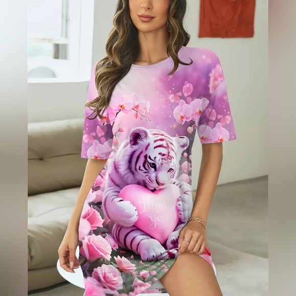 Pink Tiger Print Nightgown - Picture 4 of 5